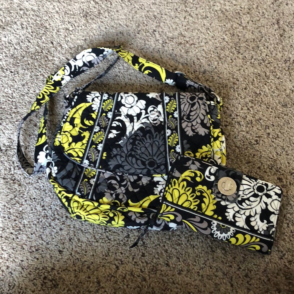 Vera Bradley Crossbody Bag and Kiss Lock Wallet